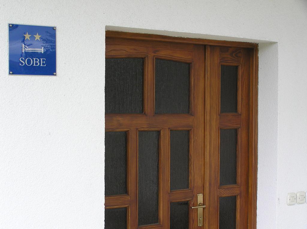 House Nada Apartment Donji Babin Potok Luaran gambar
